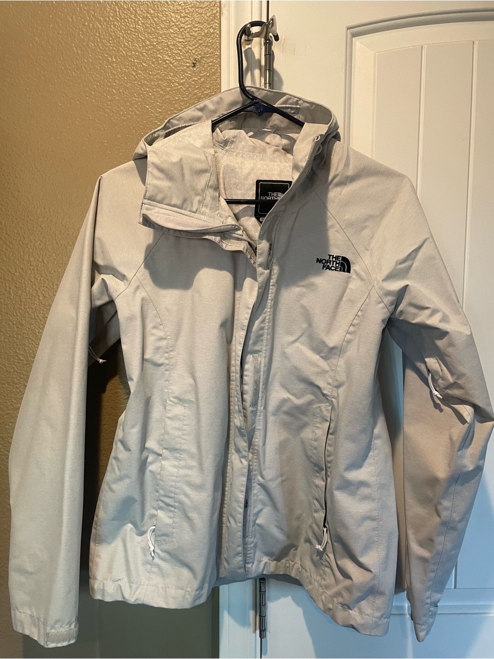 The North Face Women's Light Gray Hooded Shell Jacket